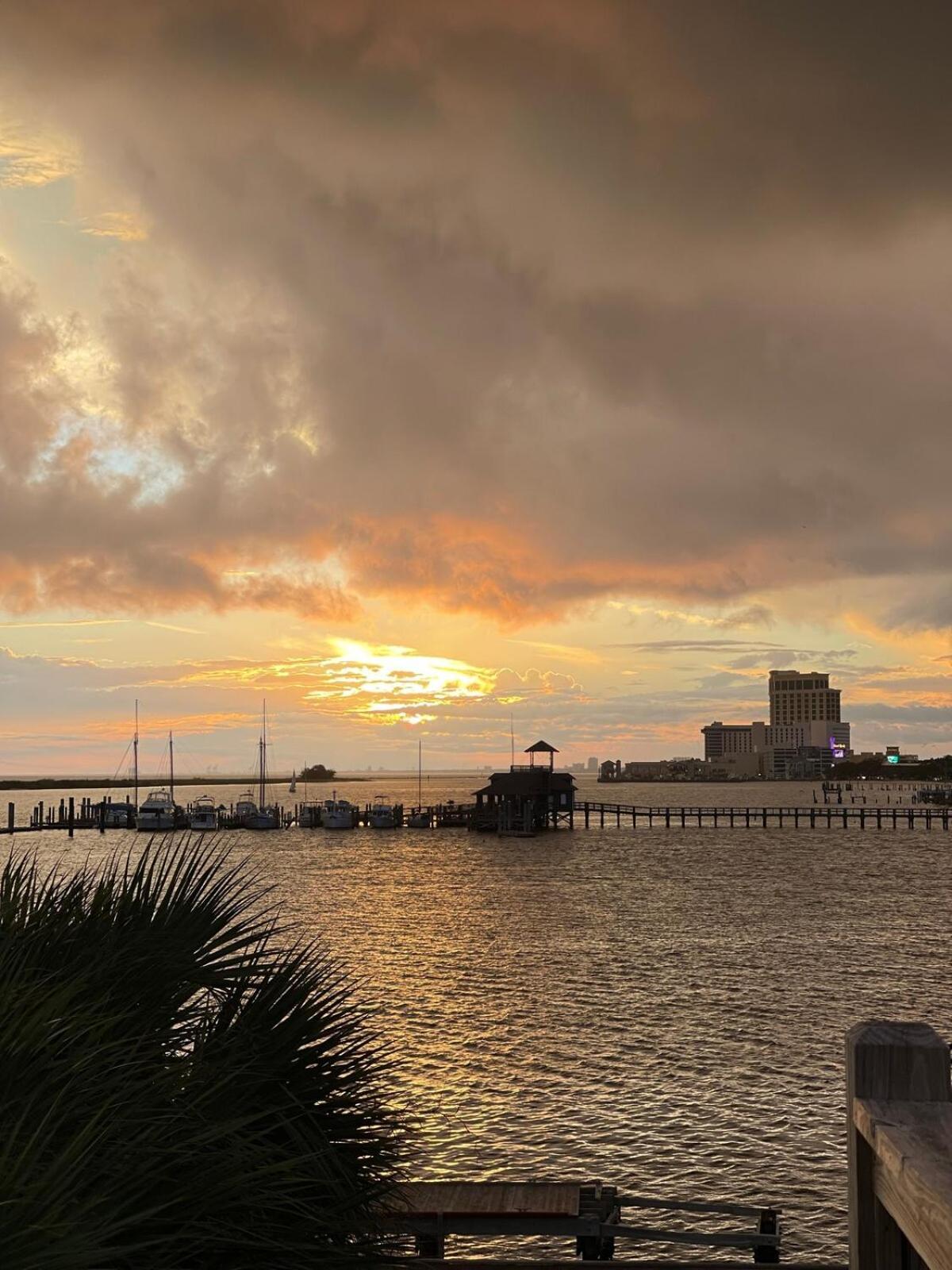 Stunning Views Of The Gulf Coast, Sunrise & Sunset - Large Private Condo Biloxi Eksteriør billede